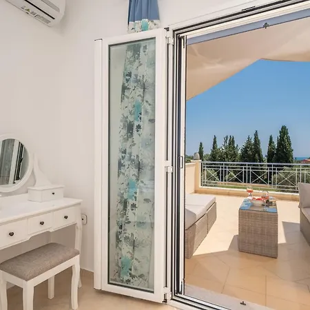 Holiday home Elaionas 2 In Svoronata!