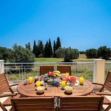 Elaionas 2 In Svoronata! Casa vacanze *