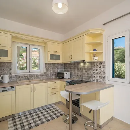 Casa vacanze Elaionas 2 In Svoronata! Svoronata